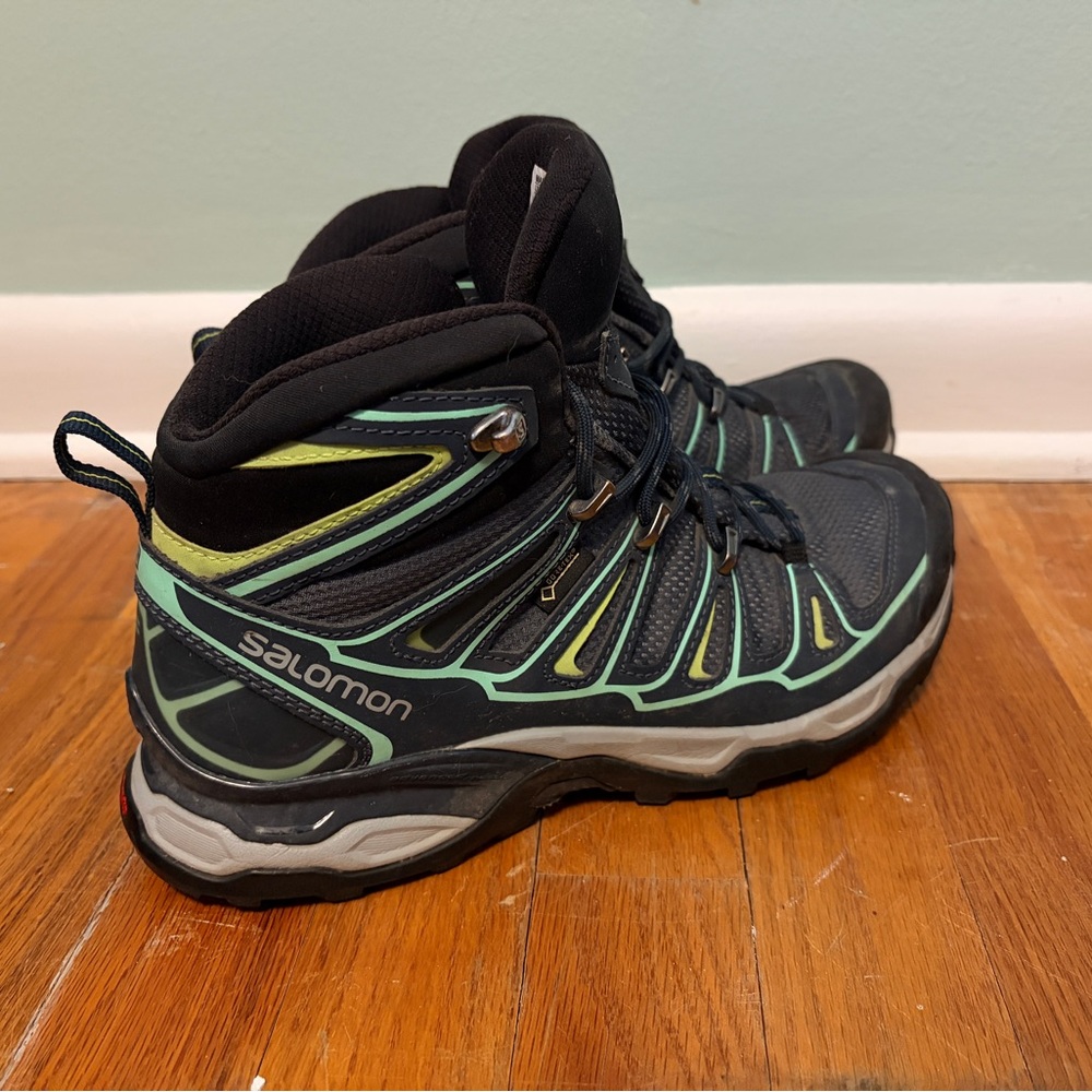 Salomon X Ultra GTX Mid Womens 7.5 Blue Waterproof Hiking Boots
